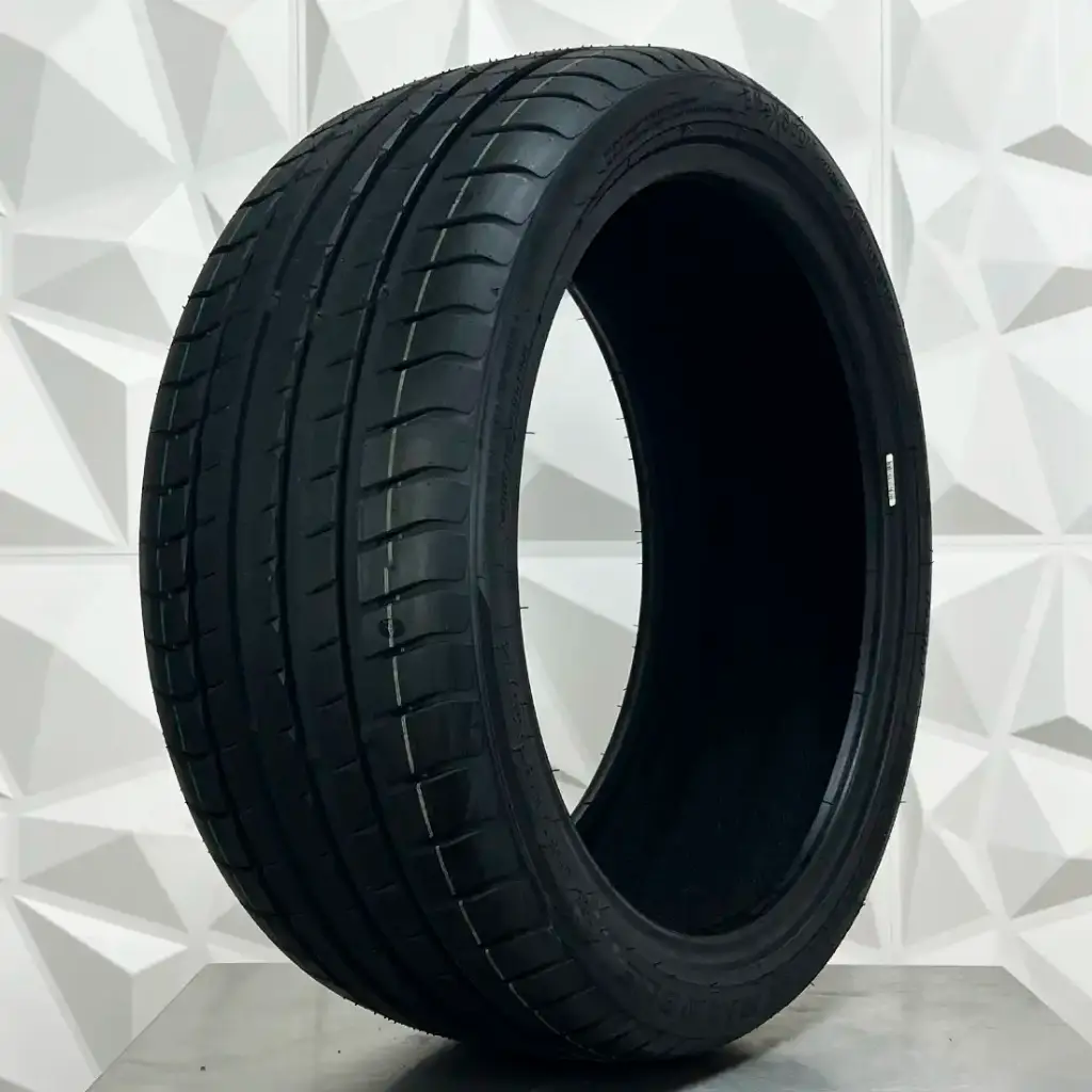 LLANTA TALON TH202 245/40R19 TRIANGLE 98Y